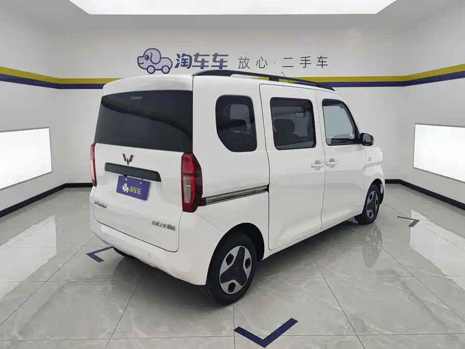 Wuling Zhiguang EV — фото 3
