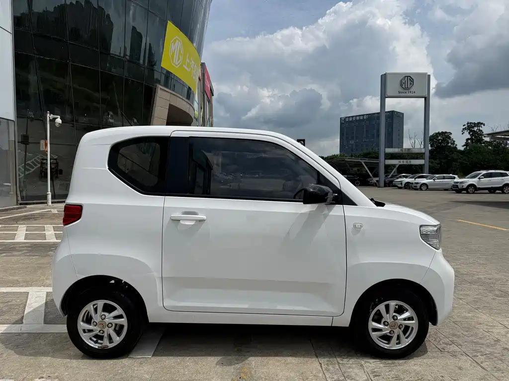 Wuling MINIEV — фото 4