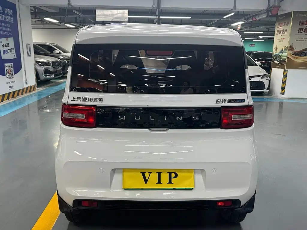 Wuling MINIEV — фото 8