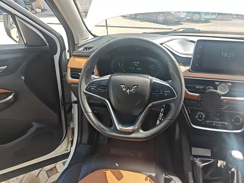 Wuling Hongguang S3 — фото 11