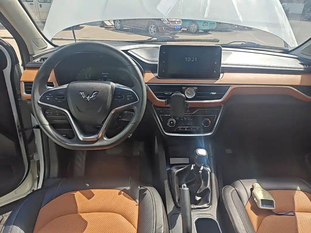 Wuling Hongguang S3 — фото 10