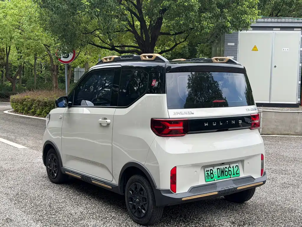 Wuling MINIEV — фото 9