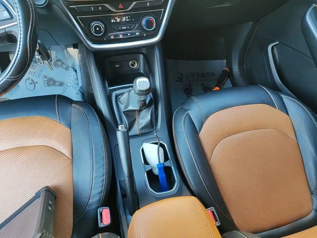 Wuling Hongguang S3 — фото 14