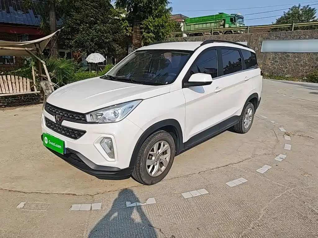 Wuling Hongguang S3 — фото 2