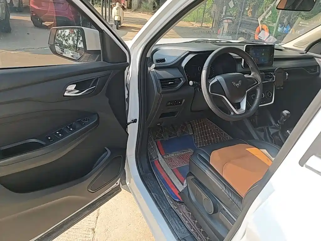 Wuling Hongguang S3 — фото 16