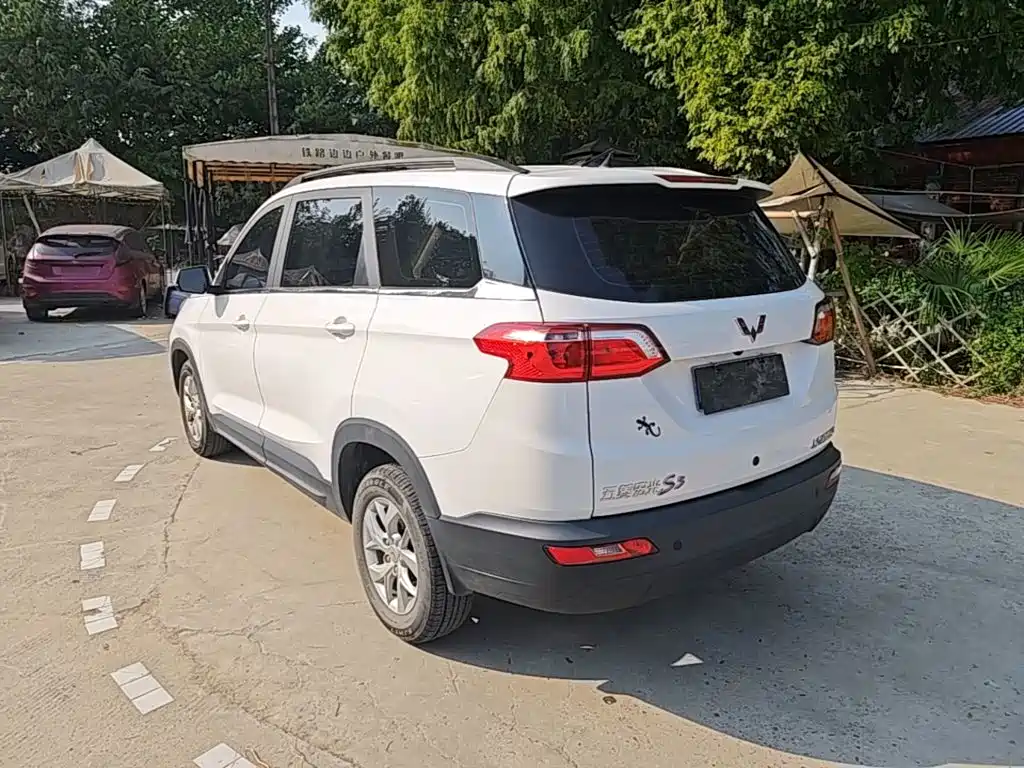 Wuling Hongguang S3 — фото 5