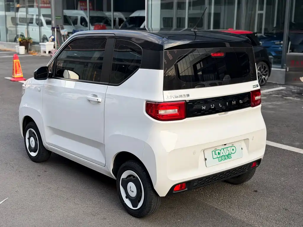 Wuling MINIEV — фото 8