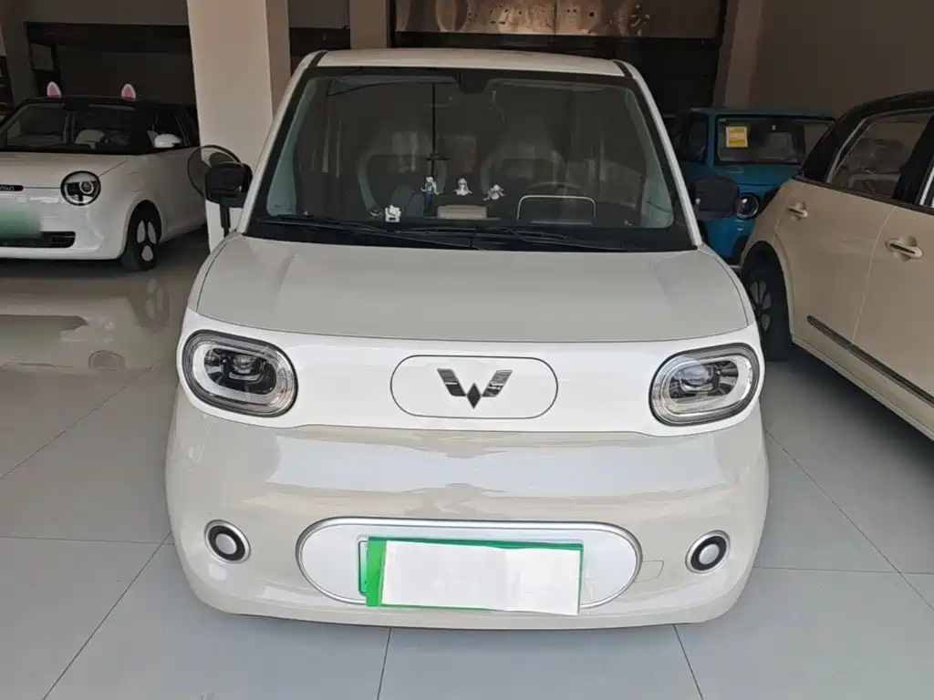 Wuling MINIEV — фото 3