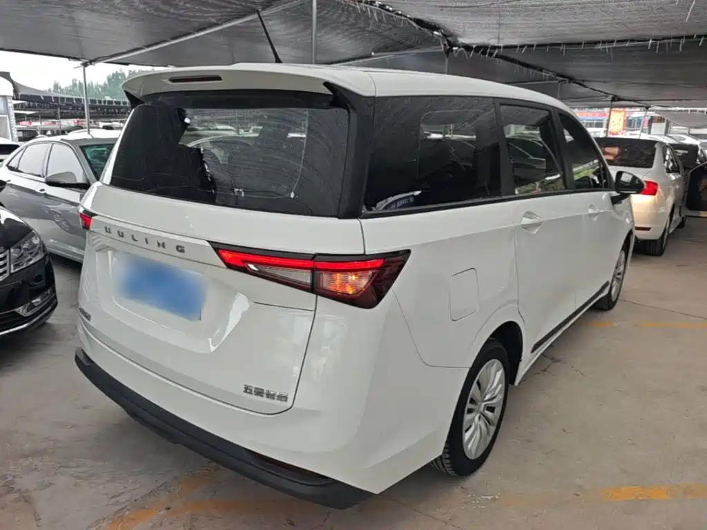 Wuling Jiachen — фото 7