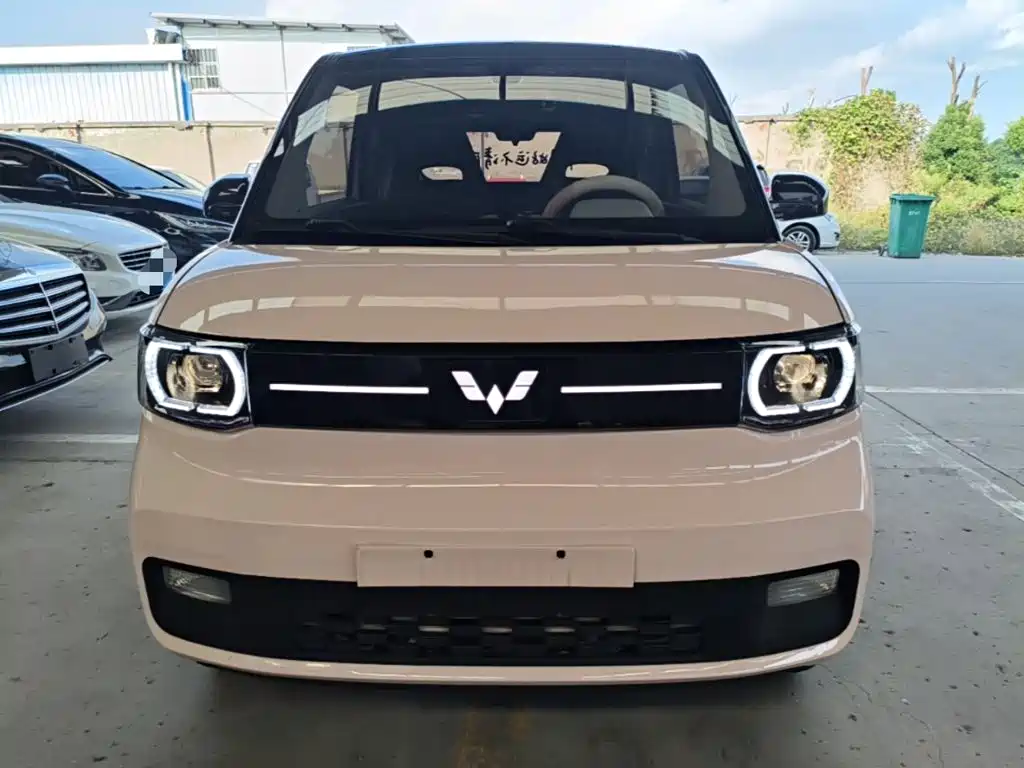 Wuling MINIEV — фото 3