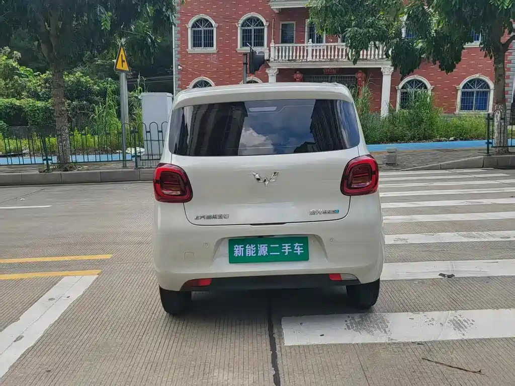 Wuling MINIEV — фото 10