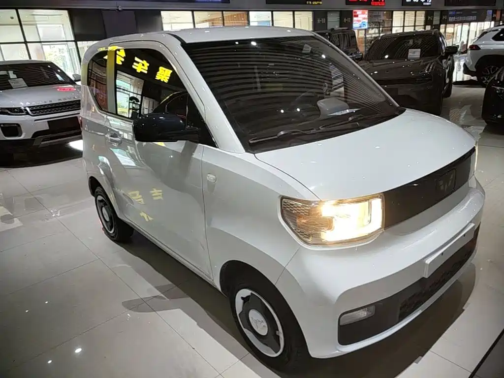 Wuling MINIEV — фото 4