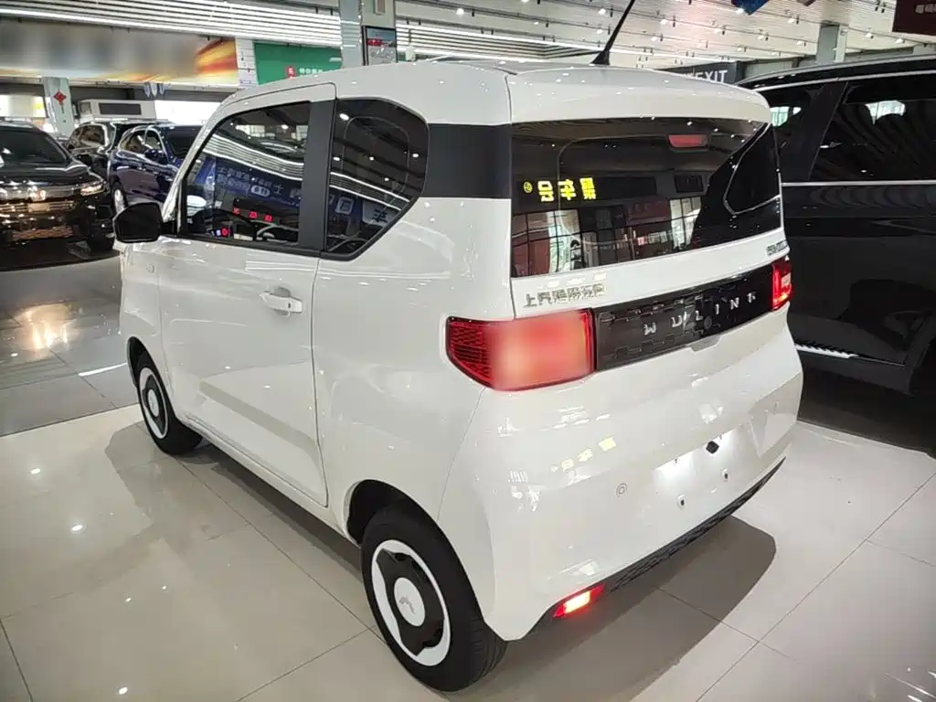 Wuling MINIEV — фото 5