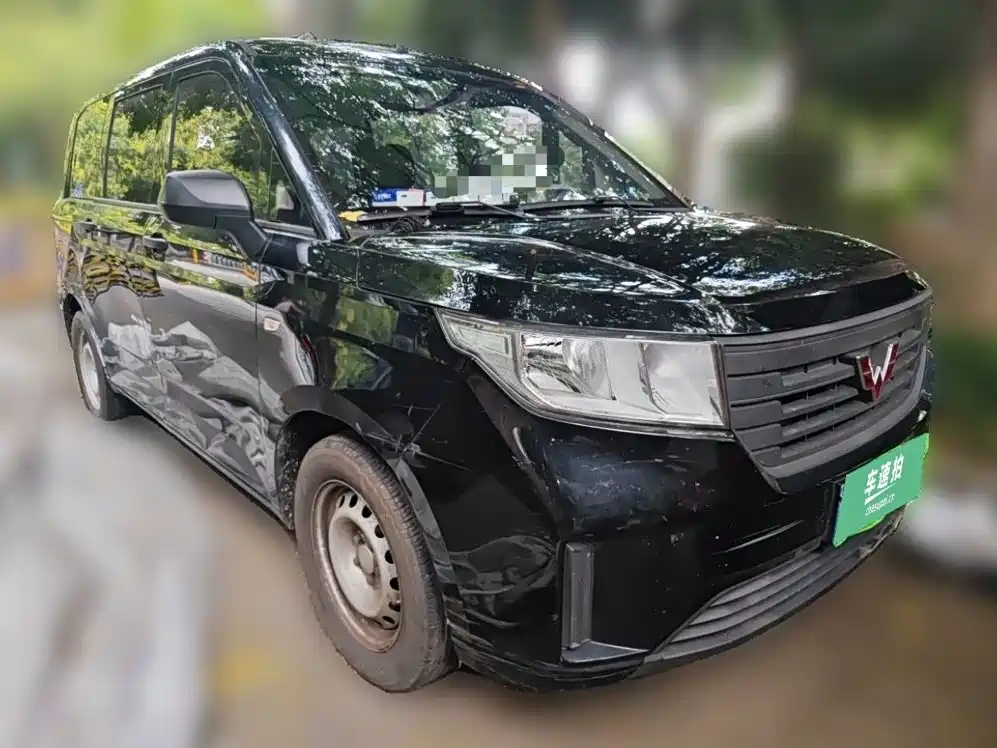 Wuling Hongguang PLUS — фото 24