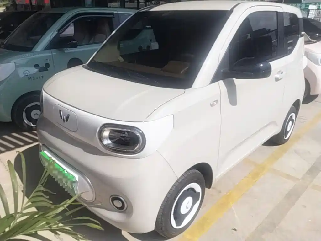 Wuling MINIEV — фото 2