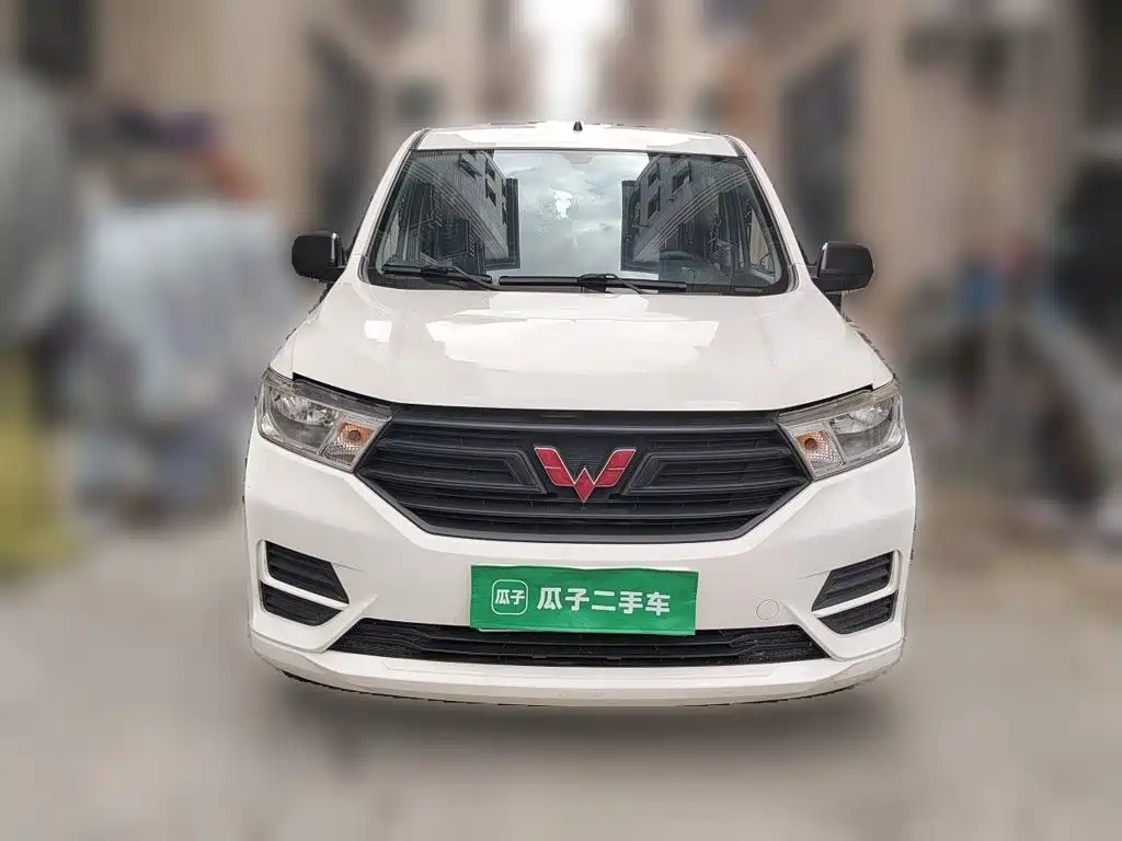 Wuling Hongguang — фото 23