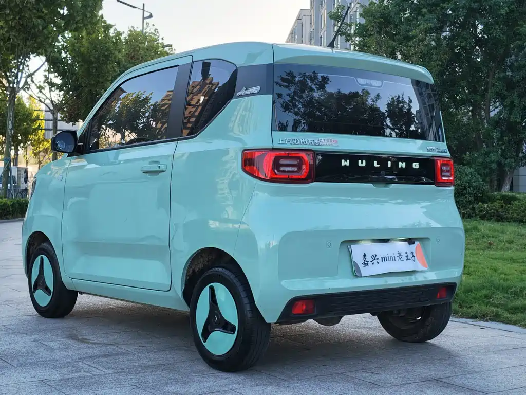 Wuling MINIEV — фото 4