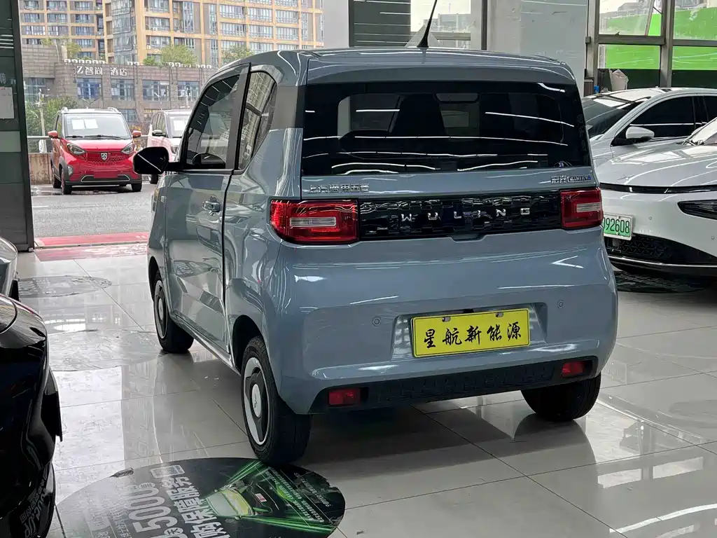 Wuling MINIEV — фото 7