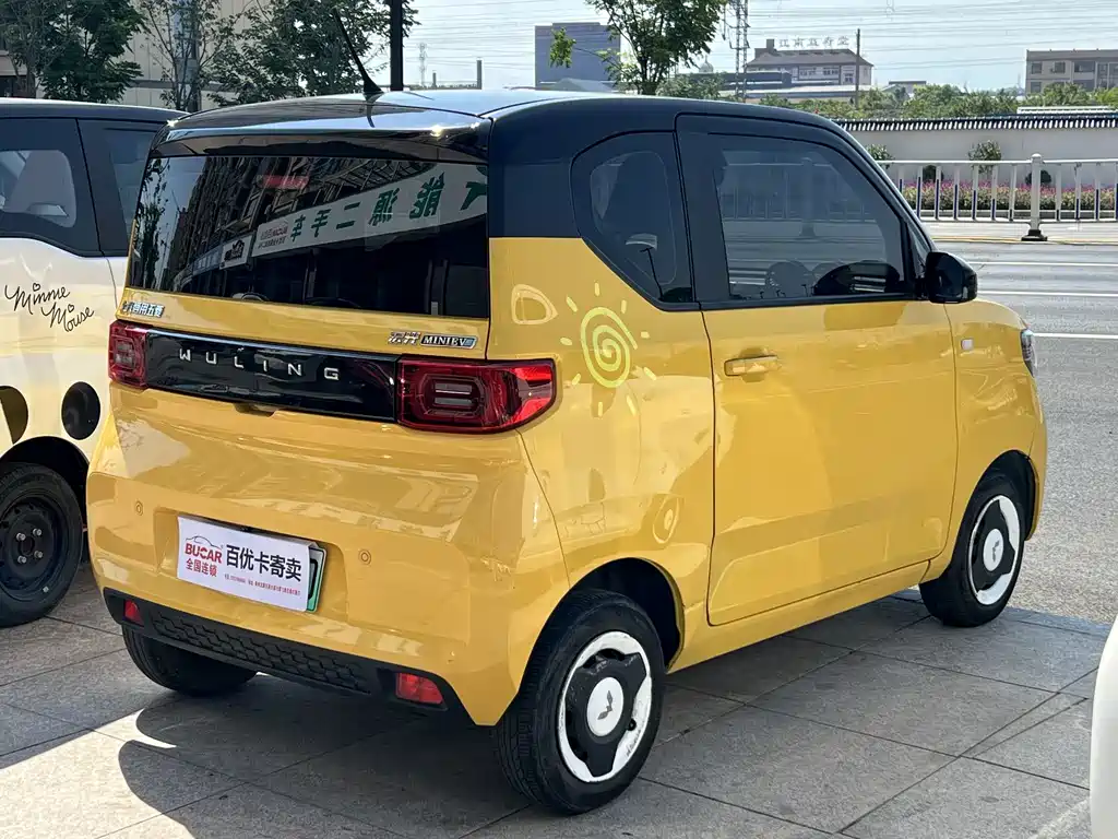 Wuling MINIEV — фото 4
