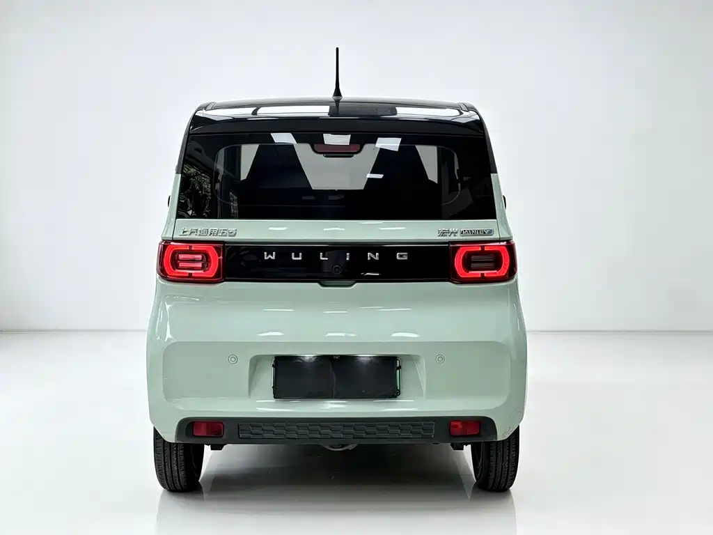 Wuling MINIEV — фото 9