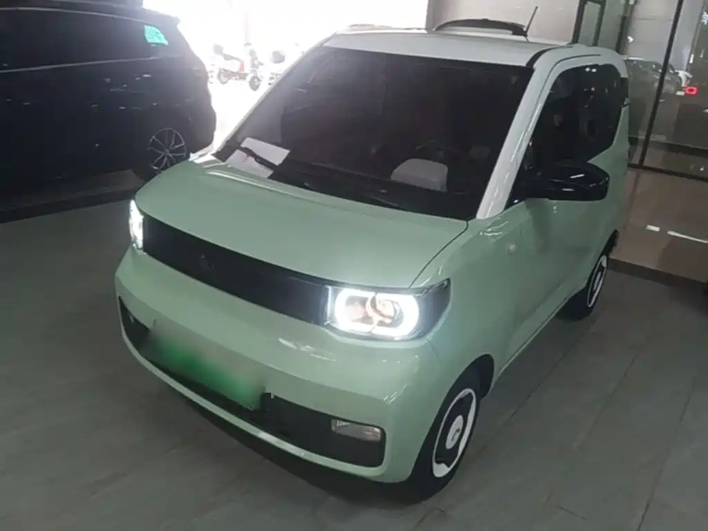 Wuling MINIEV — фото 2