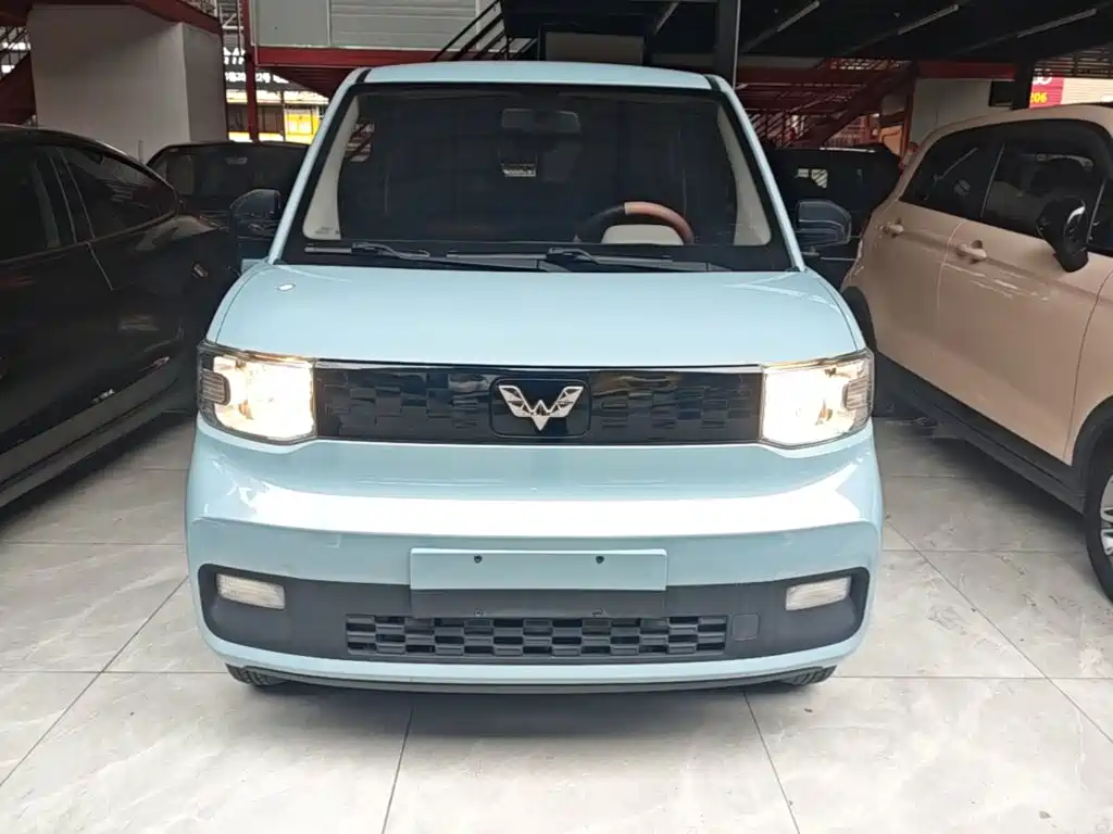 Wuling MINIEV — фото 3