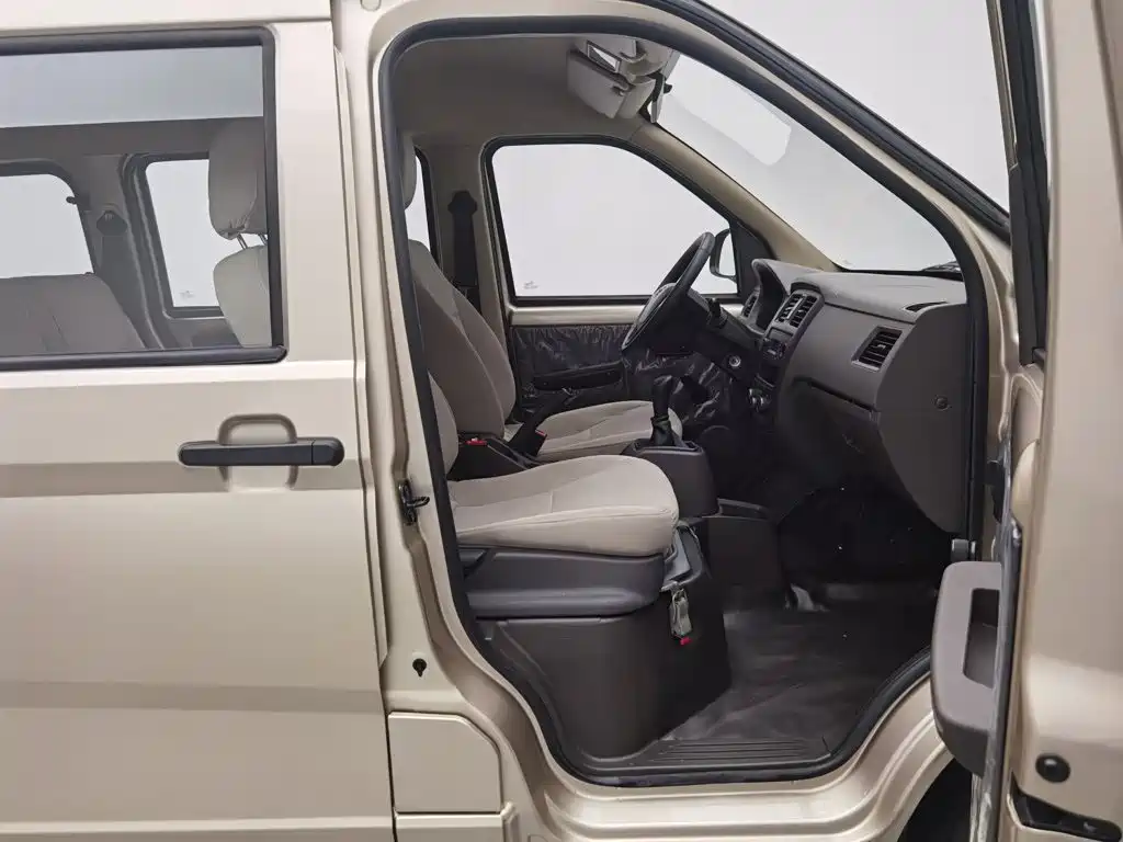Wuling Rongguang S — фото 23