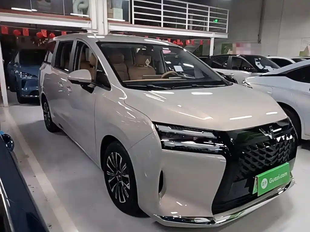 Wuling Xingguang 730 New Energy — фото 4