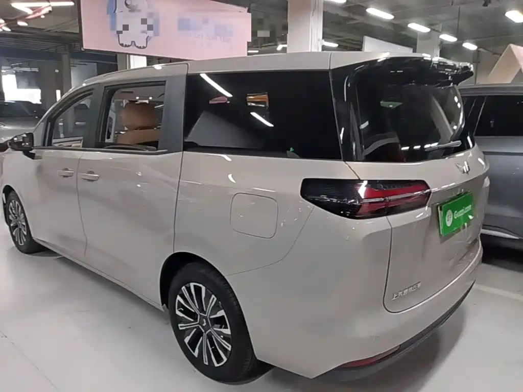 Wuling Xingguang 730 New Energy — фото 5