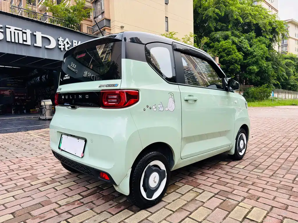 Wuling MINIEV — фото 7
