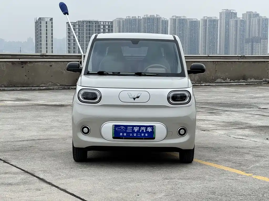 Wuling MINIEV — фото 2