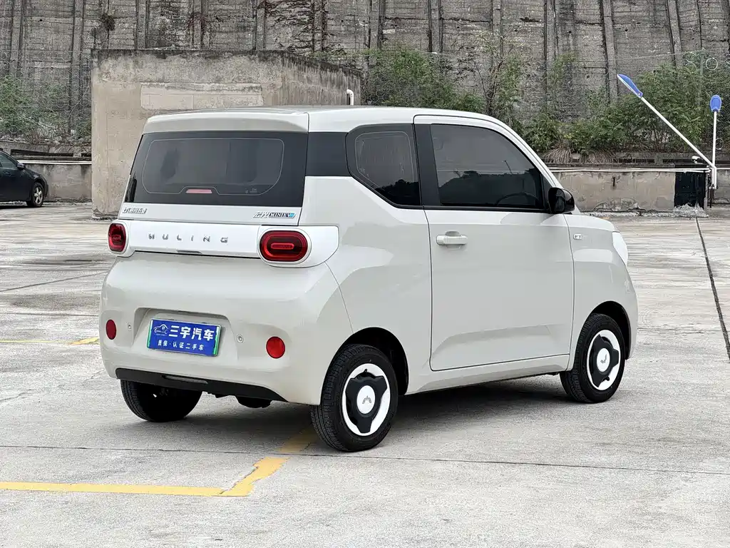 Wuling MINIEV — фото 4