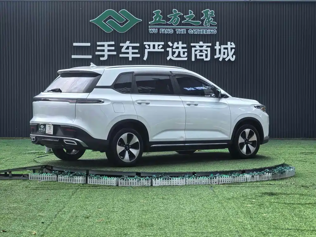 Wuling Xingyun — фото 13