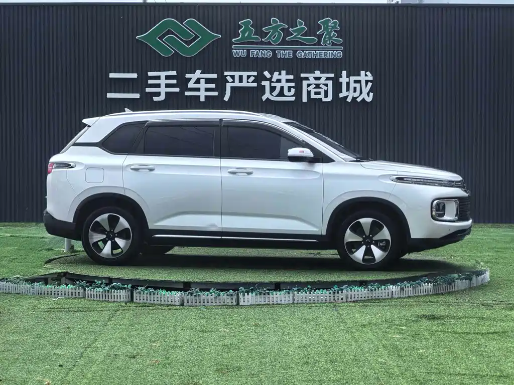 Wuling Xingyun — фото 14
