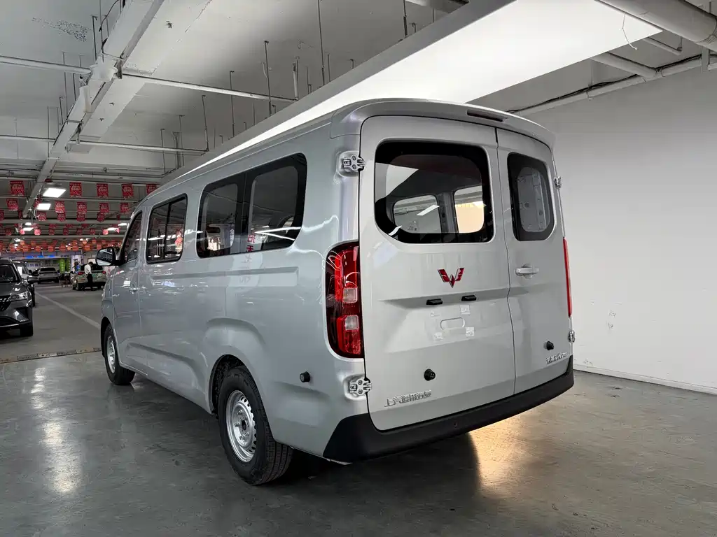 Wuling Yangguang Pro — фото 12