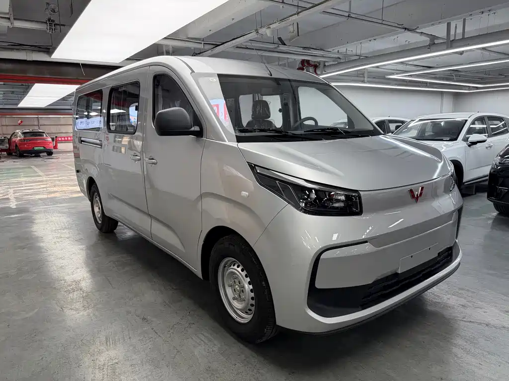 Wuling Yangguang Pro — фото 3