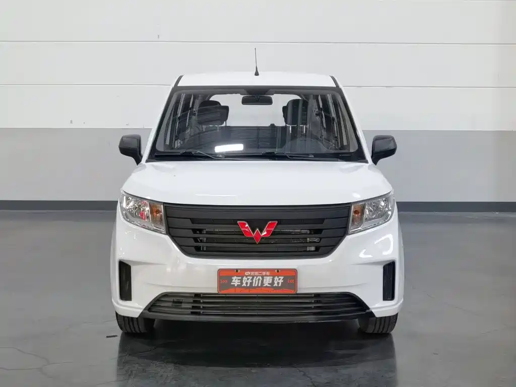 Wuling Hongguang PLUS — фото 3