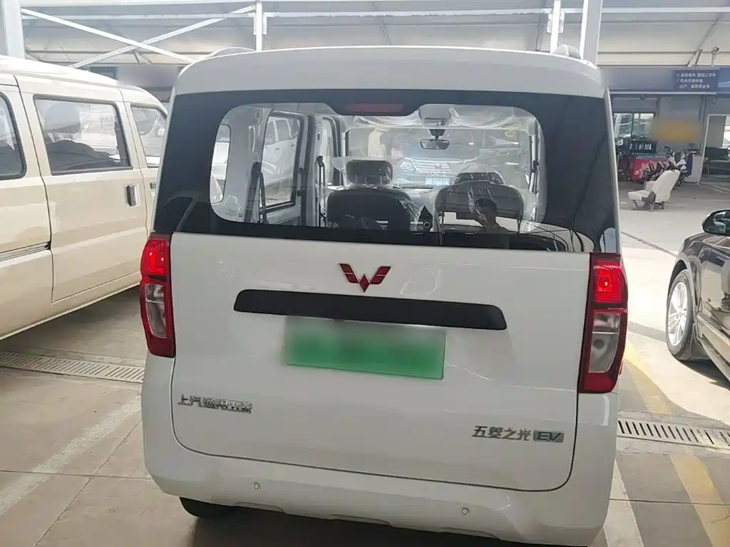 Wuling Zhiguang EV — фото 4