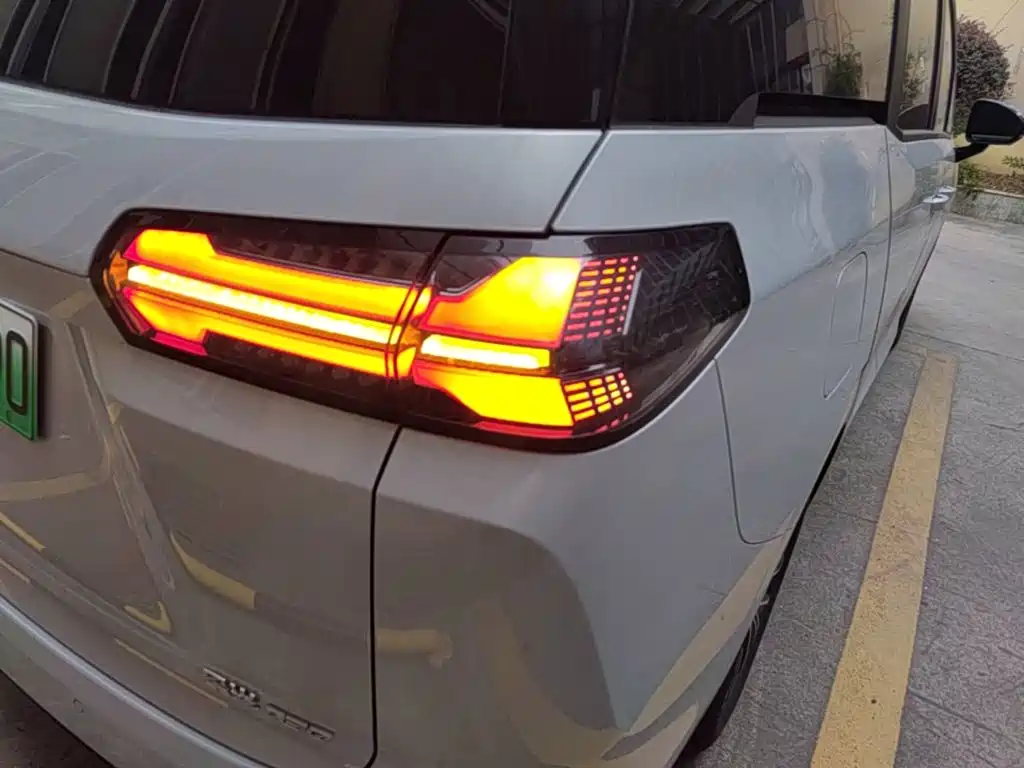 Wuling Xingguang 730 New Energy — фото 24