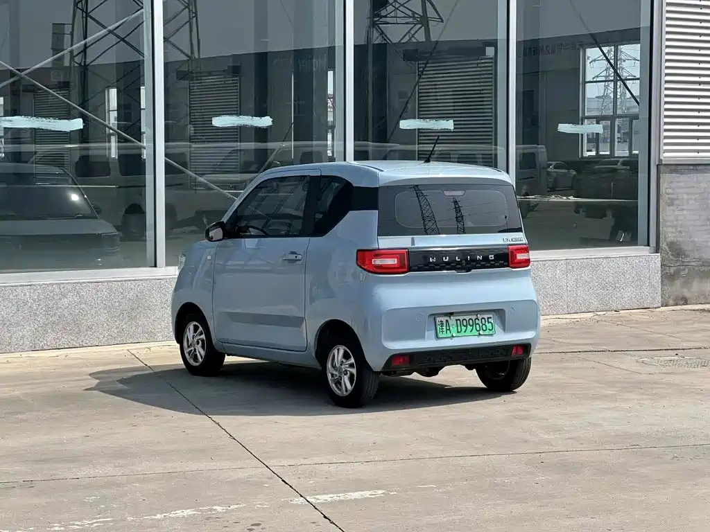 Wuling MINIEV — фото 4