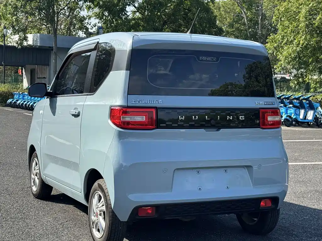 Wuling MINIEV — фото 3