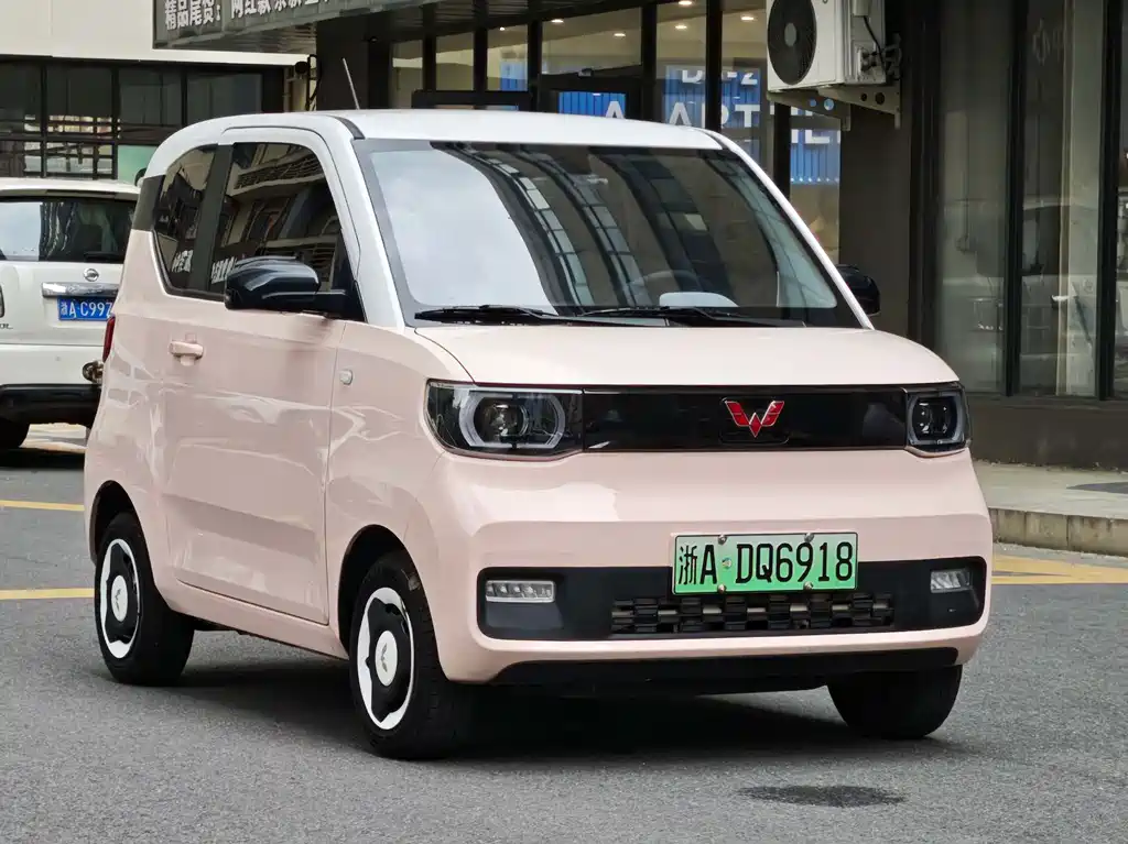 Wuling MINIEV — фото 3
