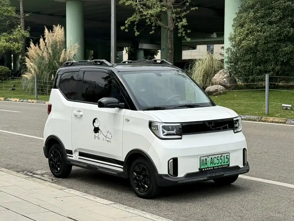 Wuling MINIEV — фото 3