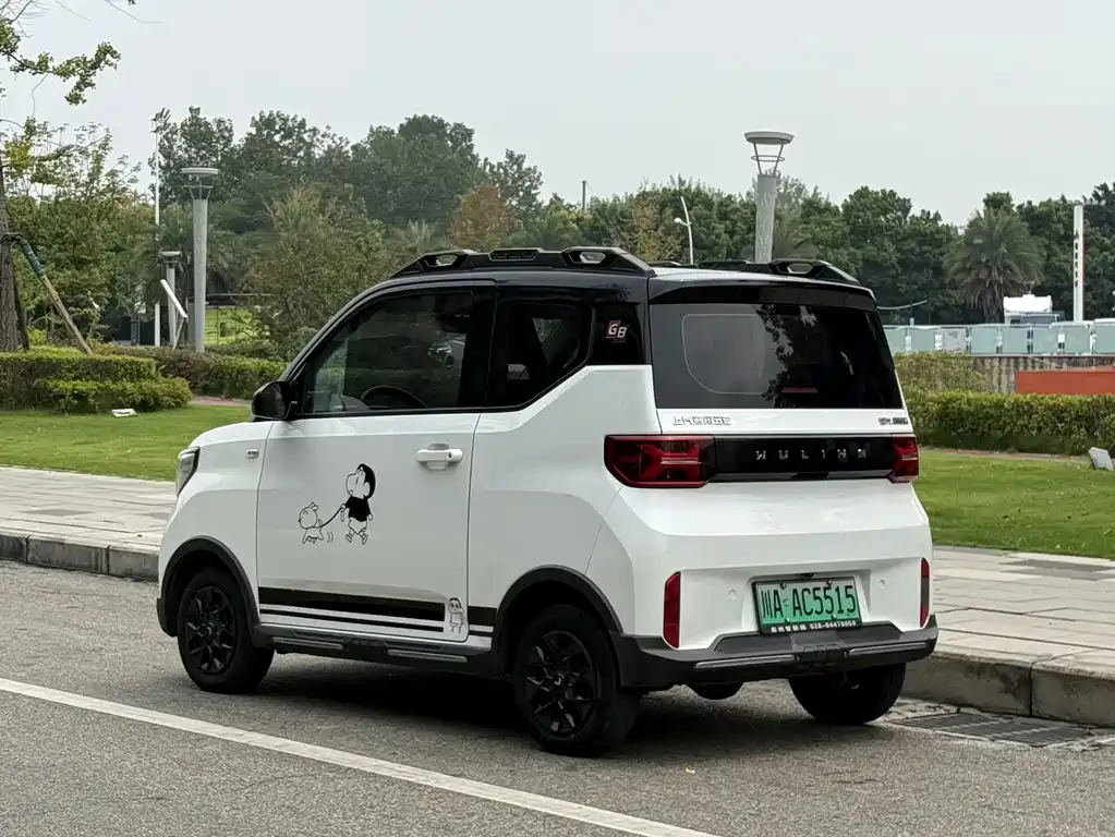 Wuling MINIEV — фото 8