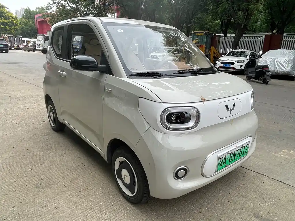 Wuling MINIEV — фото 3