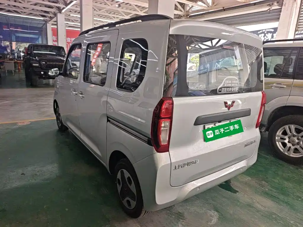 Wuling Zhiguang EV — фото 5
