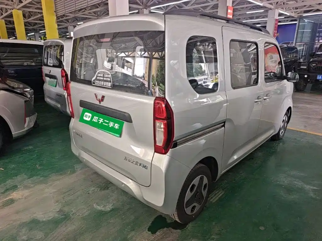 Wuling Zhiguang EV — фото 7