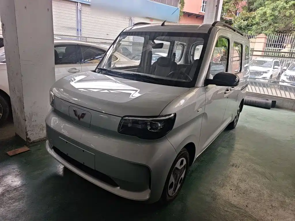 Wuling Zhiguang EV — фото 2