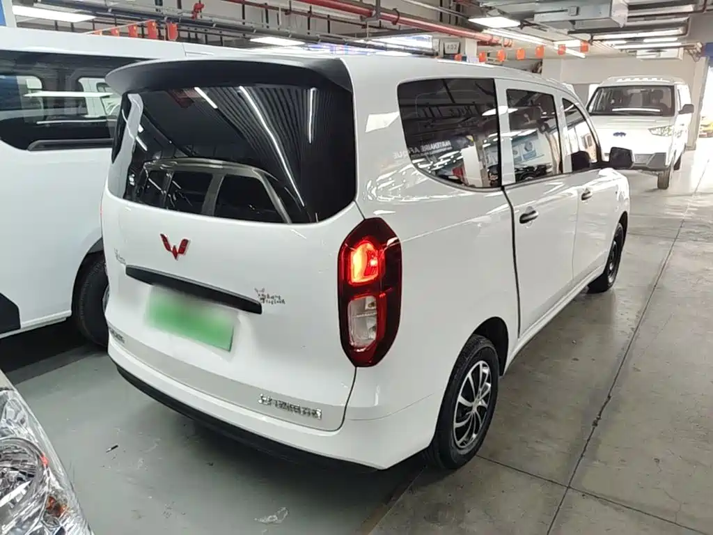 Wuling Hongguang EV — фото 7