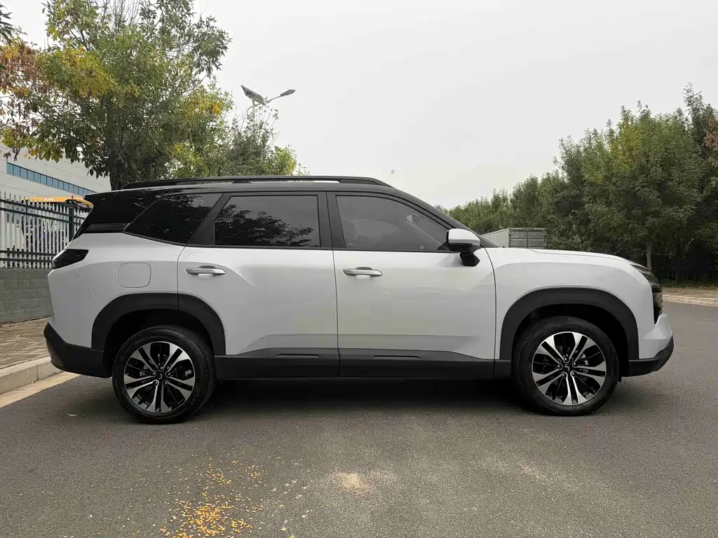 Wuling Xingguang 560 New Energy — фото 3